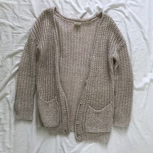 Tilly’s Essential Tan Knit Cardigan